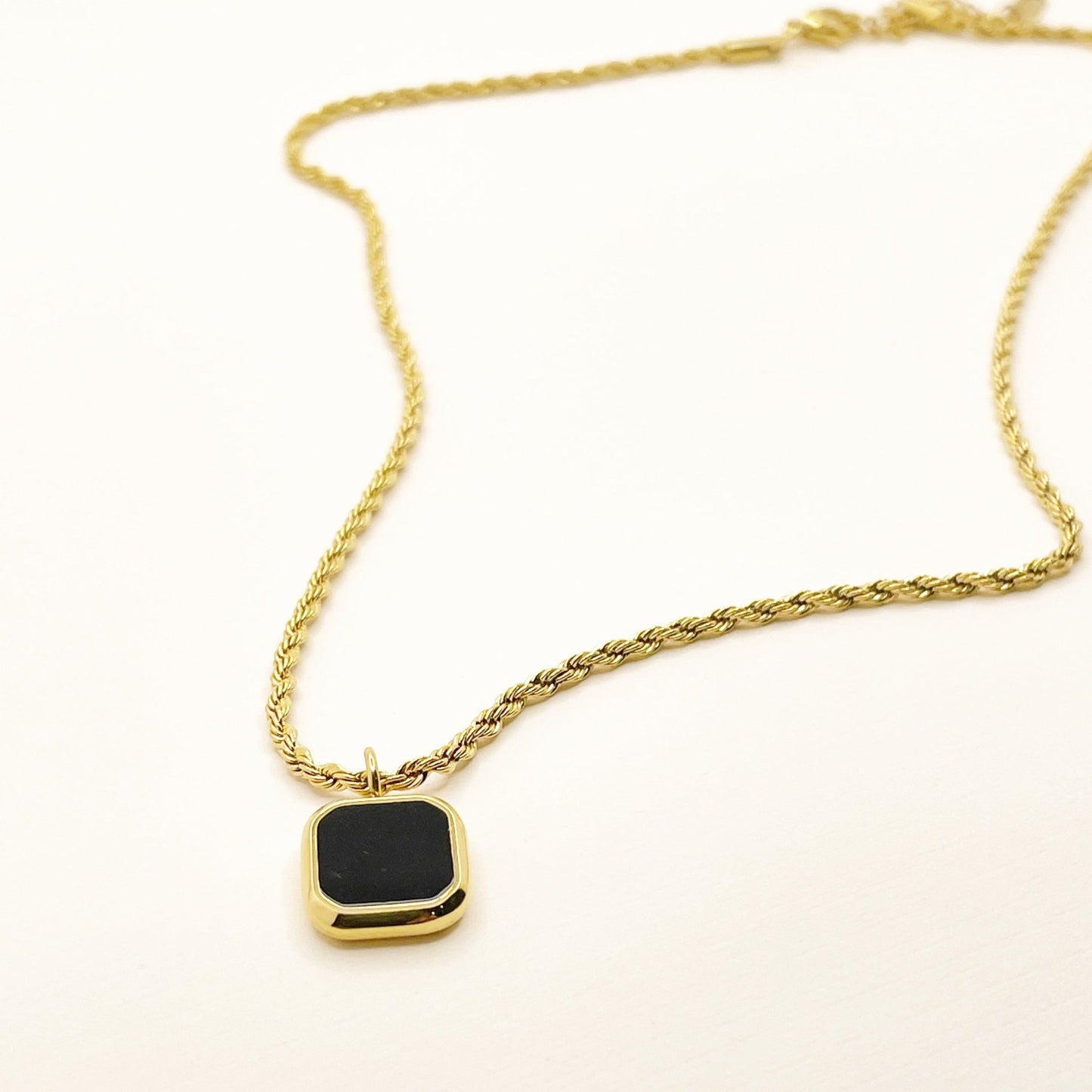 Black Onyx Necklace - novélle