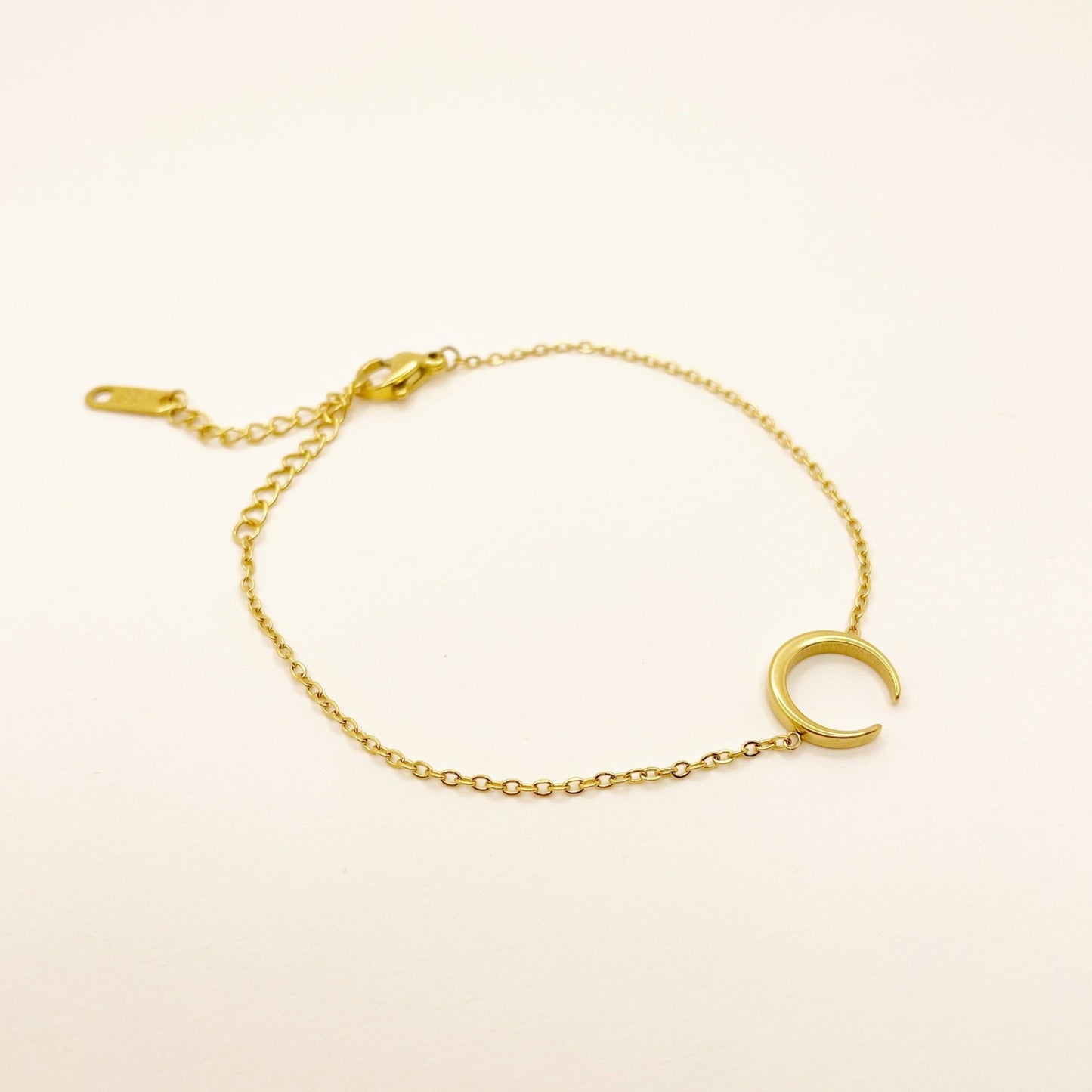 Crescent Bracelet - novélle