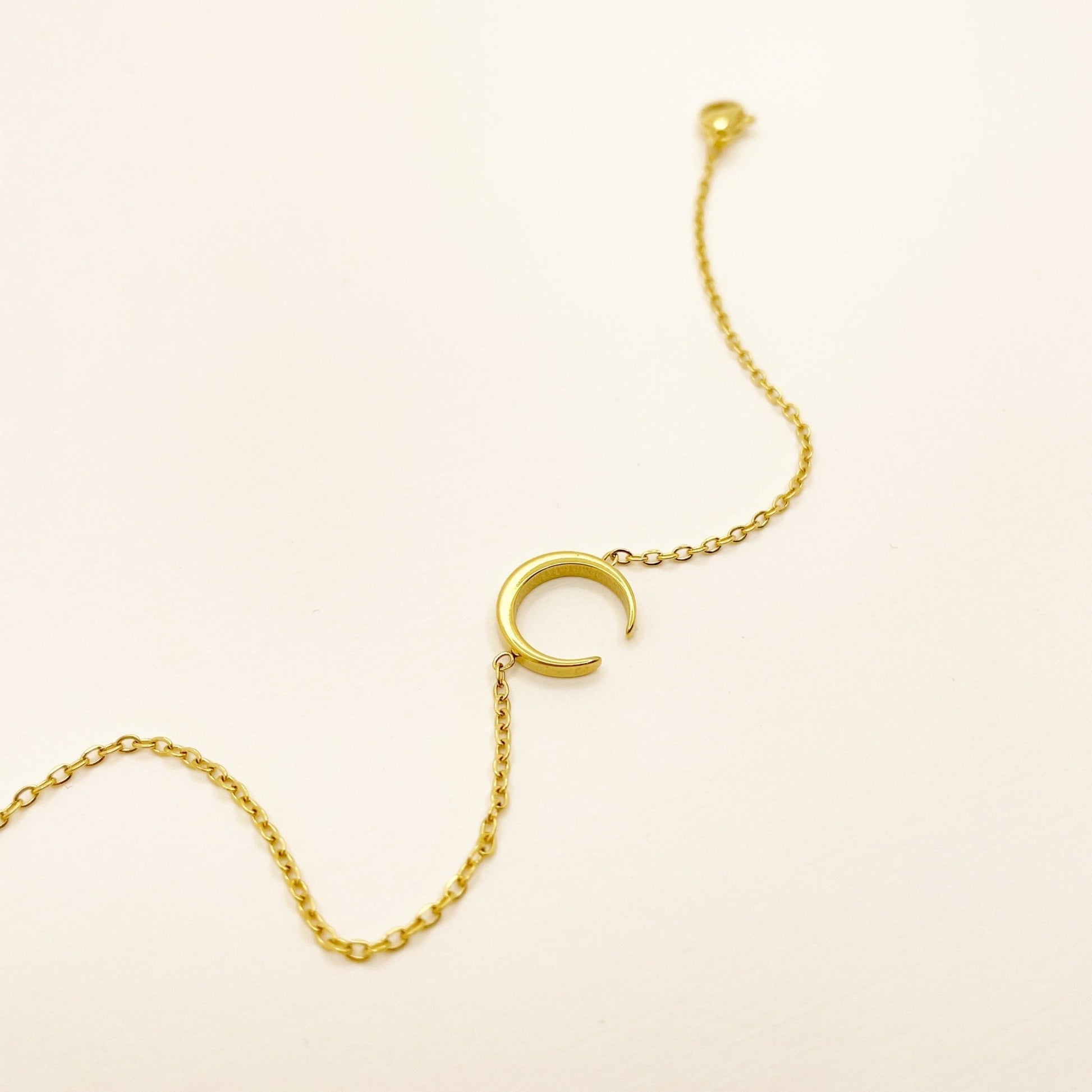 Crescent Bracelet - novélle