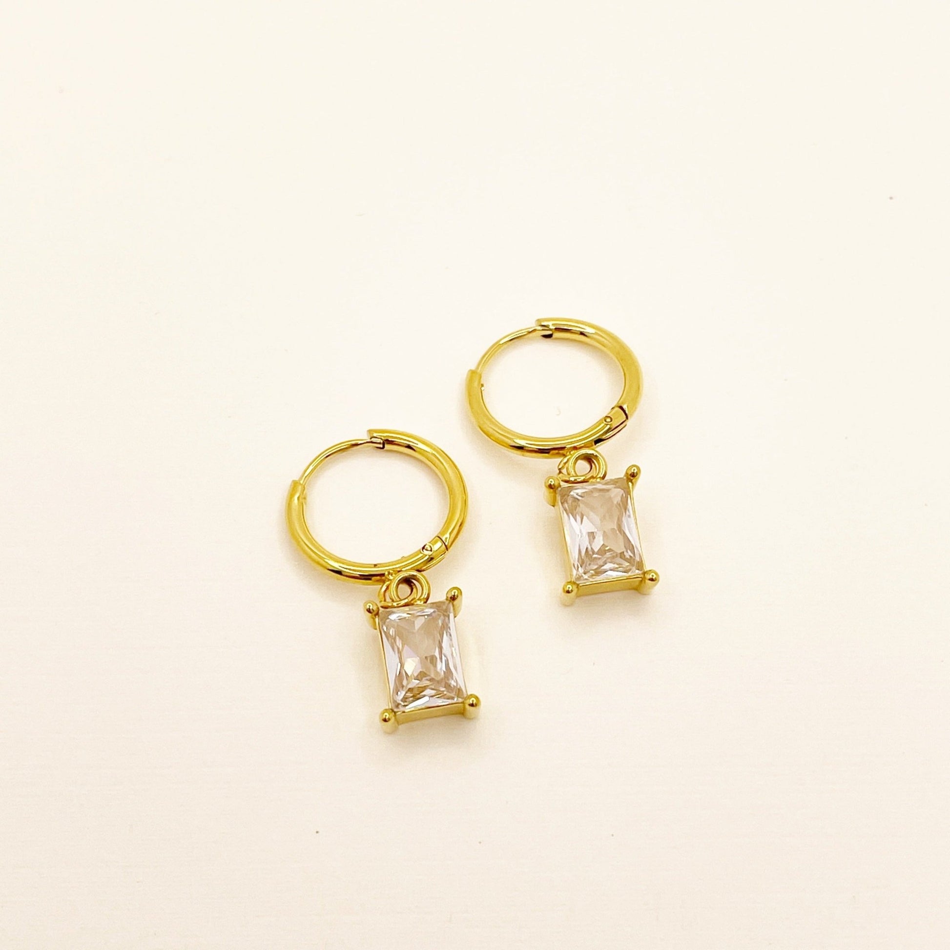 Crystal Hoops - novélle