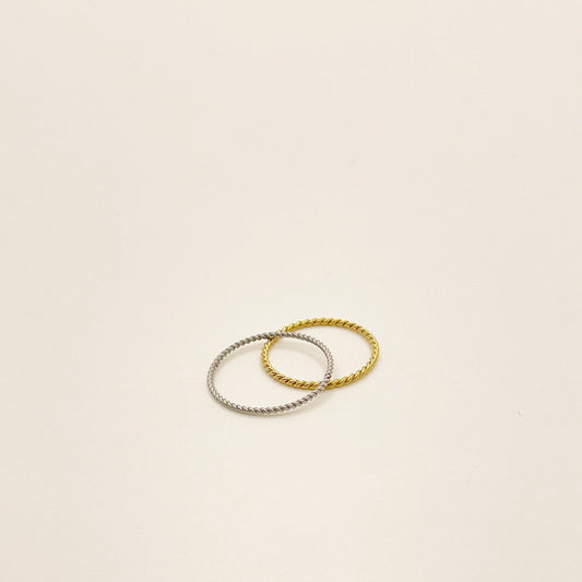 Dainty Twisted Ring - novélle